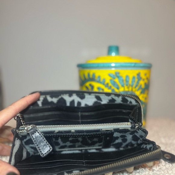 Betsey Johnson Black leather Studded Wallet - Picture 3 of 4